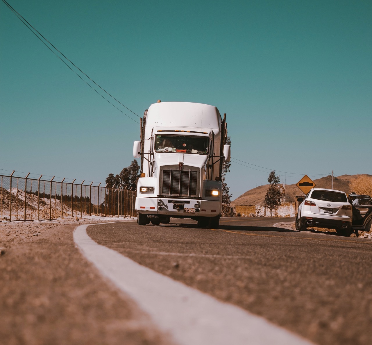 Full truckload and LTL inland trucking services USA and Canada